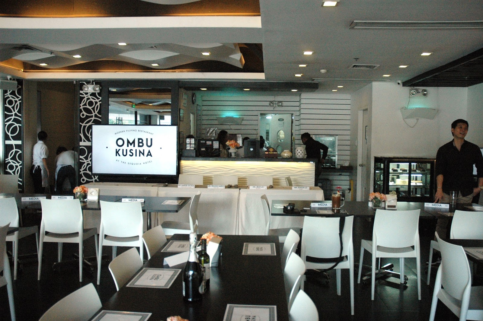 Ombu Kusina dining room interior
